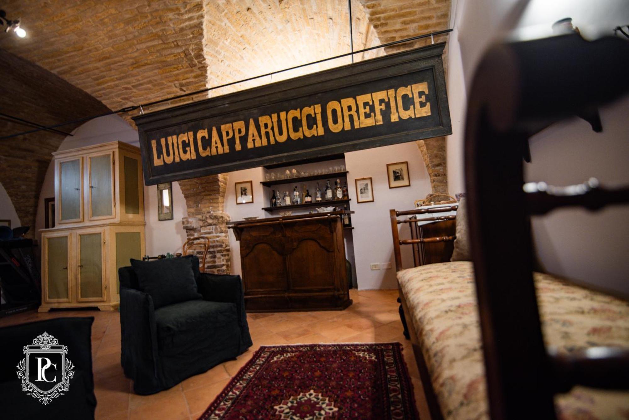 Отель Palazzo Capparucci - Dimora Storica Фермо Экстерьер фото