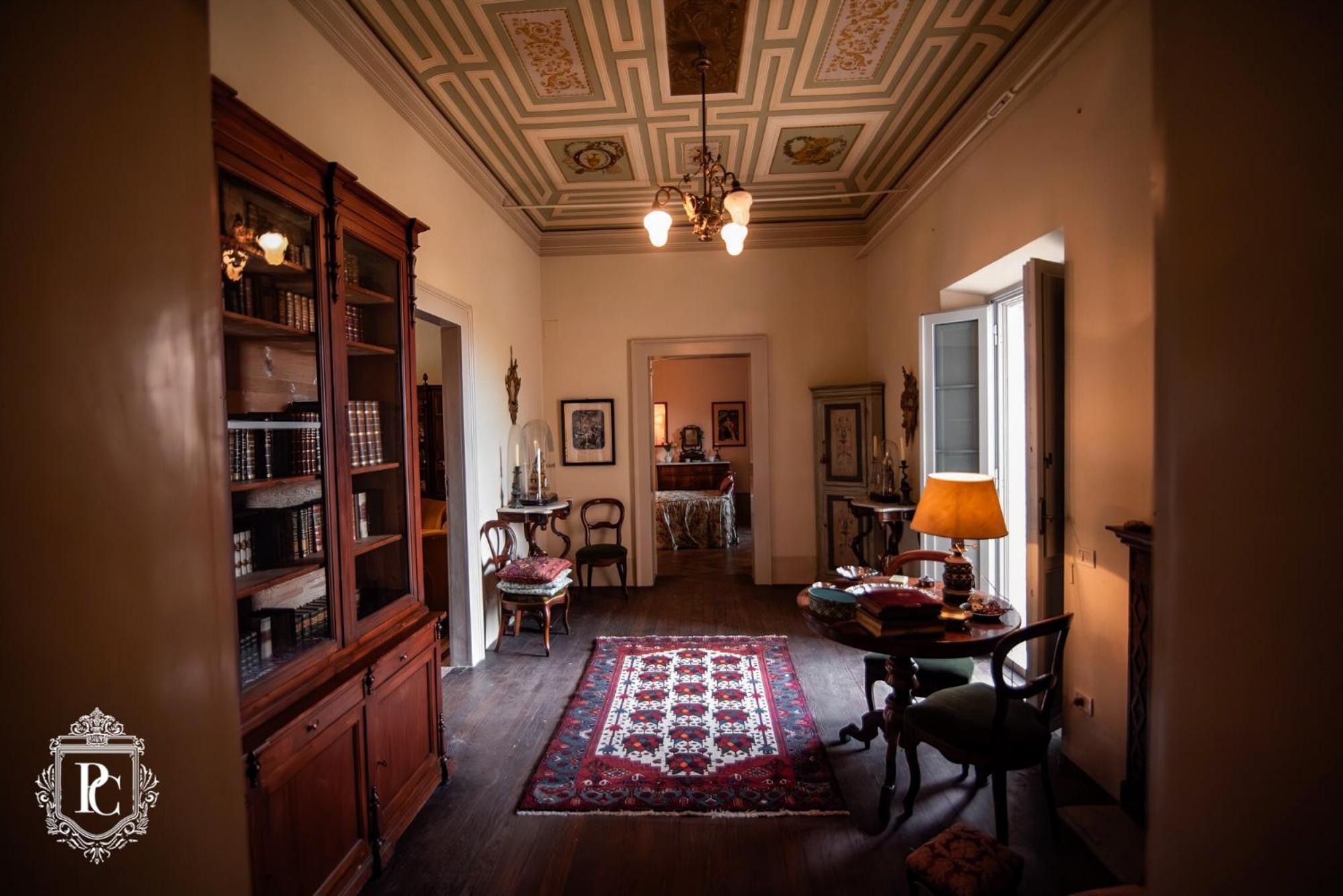 Отель Palazzo Capparucci - Dimora Storica Фермо Экстерьер фото