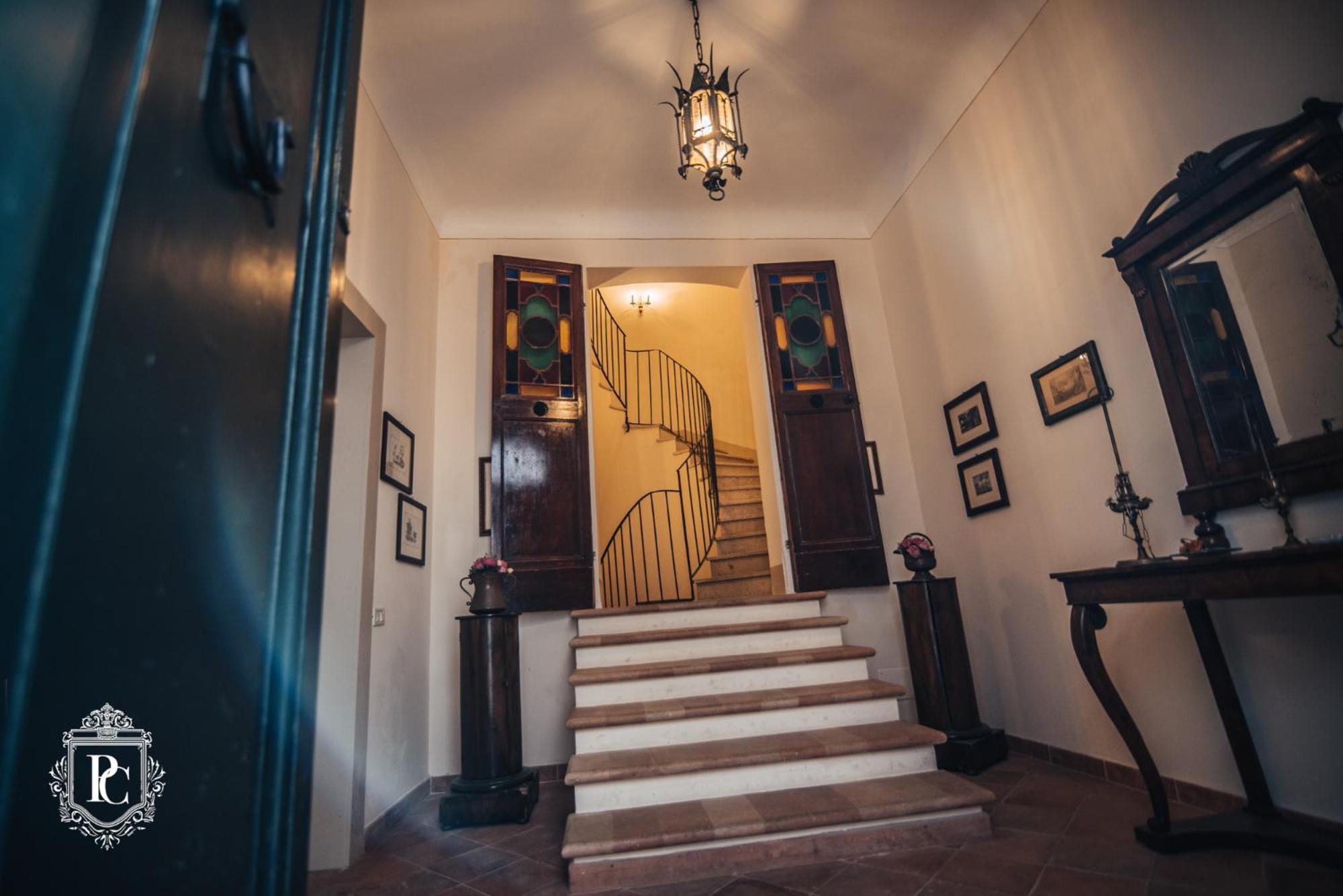 Отель Palazzo Capparucci - Dimora Storica Фермо Экстерьер фото